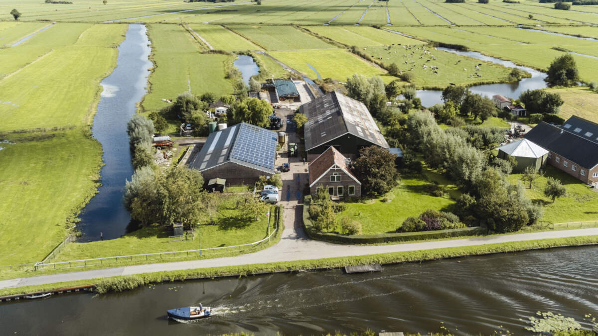 Kijkje bij een jonge natuurinclusieve boer - Rick Dijkshoorn